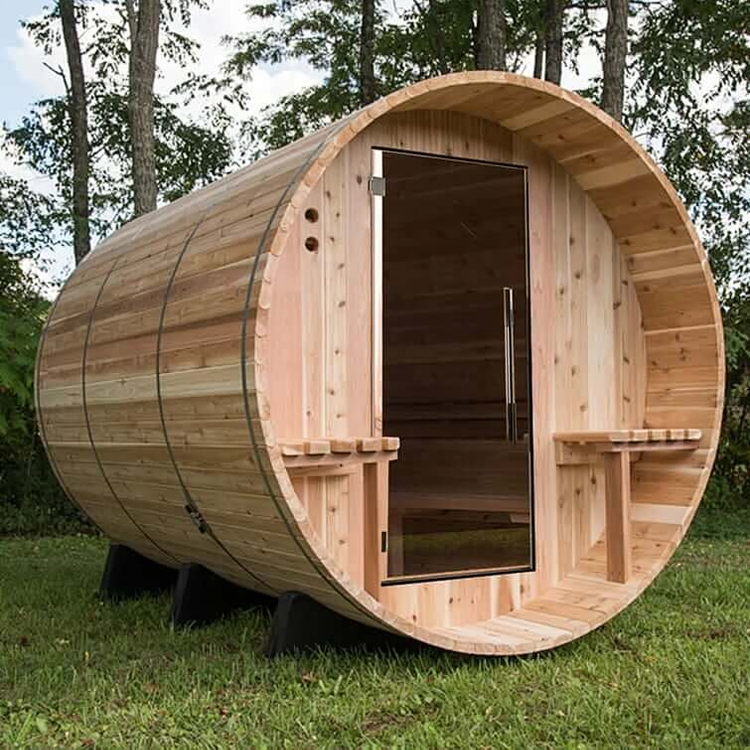Outdoor sauna room experience